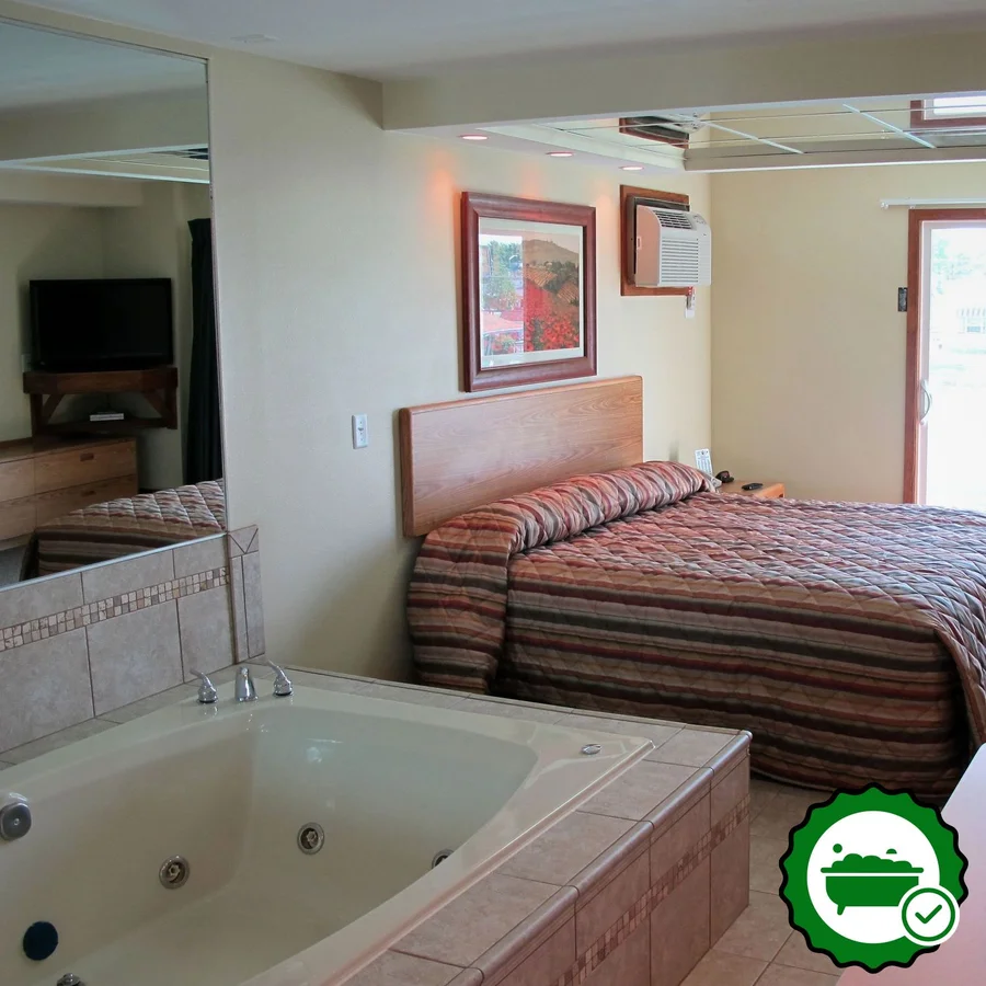 Black Hawk Motel & Suites - Verified Jacuzzi In-Room
