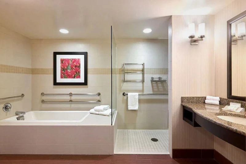 Hilton Garden Inn Hershey - Featured hot tub