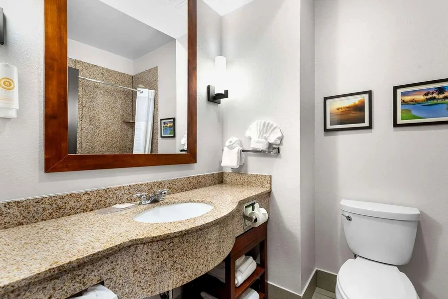 Comfort Inn & Suites Augusta West Near Fort Eisenhower - Featured hot tub