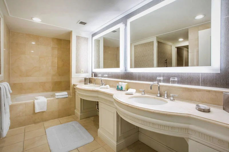 Omni Providence Hotel - Featured hot tub