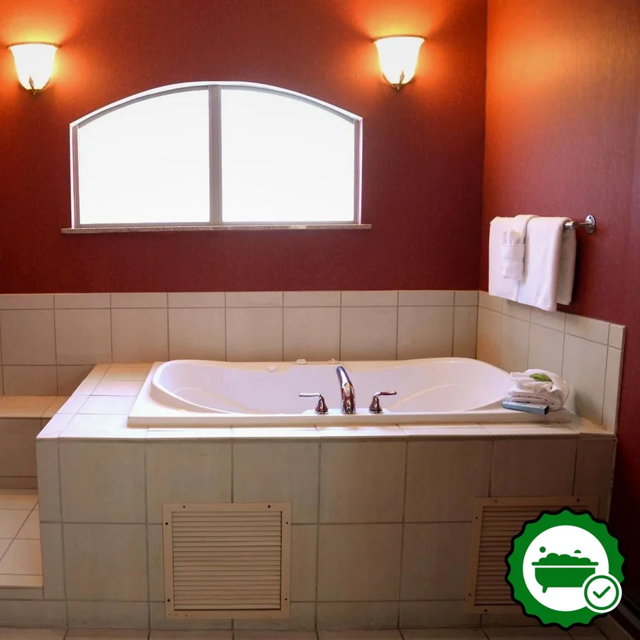 Holiday Inn Express & Suites Dayton-Centerville, An IHG Hotel - Verified Jacuzzi In-Room