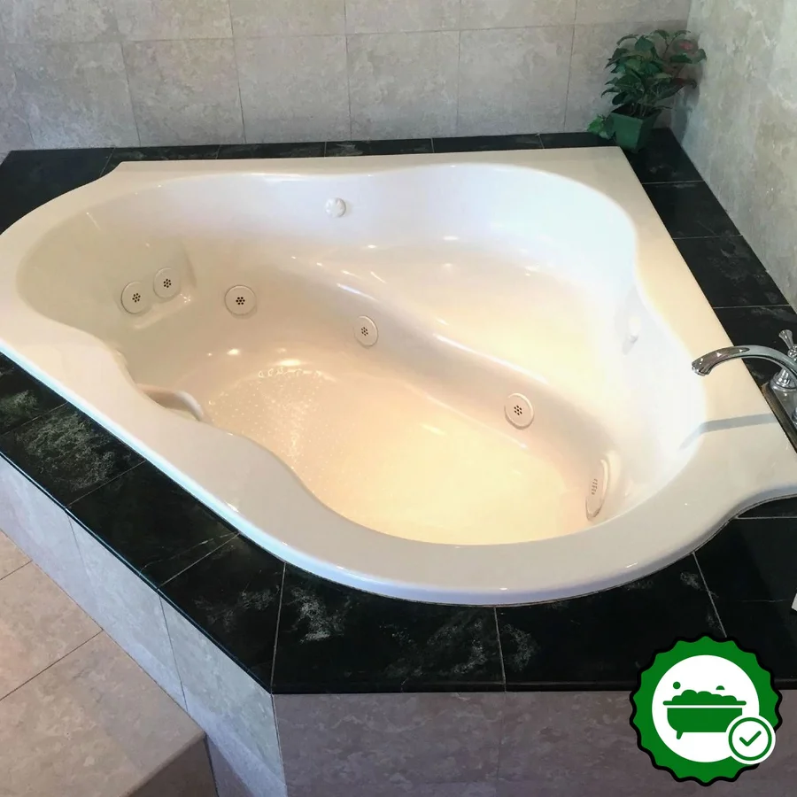 Regency Motel - Verified Jacuzzi In-Room