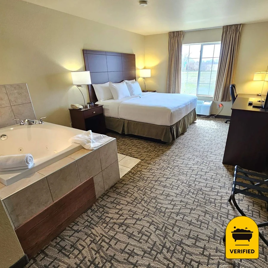 Cobblestone Inn & Suites - Clintonville: the King Whirlpool Spa Suite in Clintonville, WI