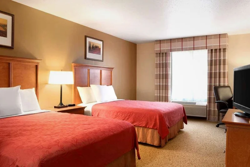 Country Inn & Suites by Radisson, Sycamore, IL - Guest Room image
