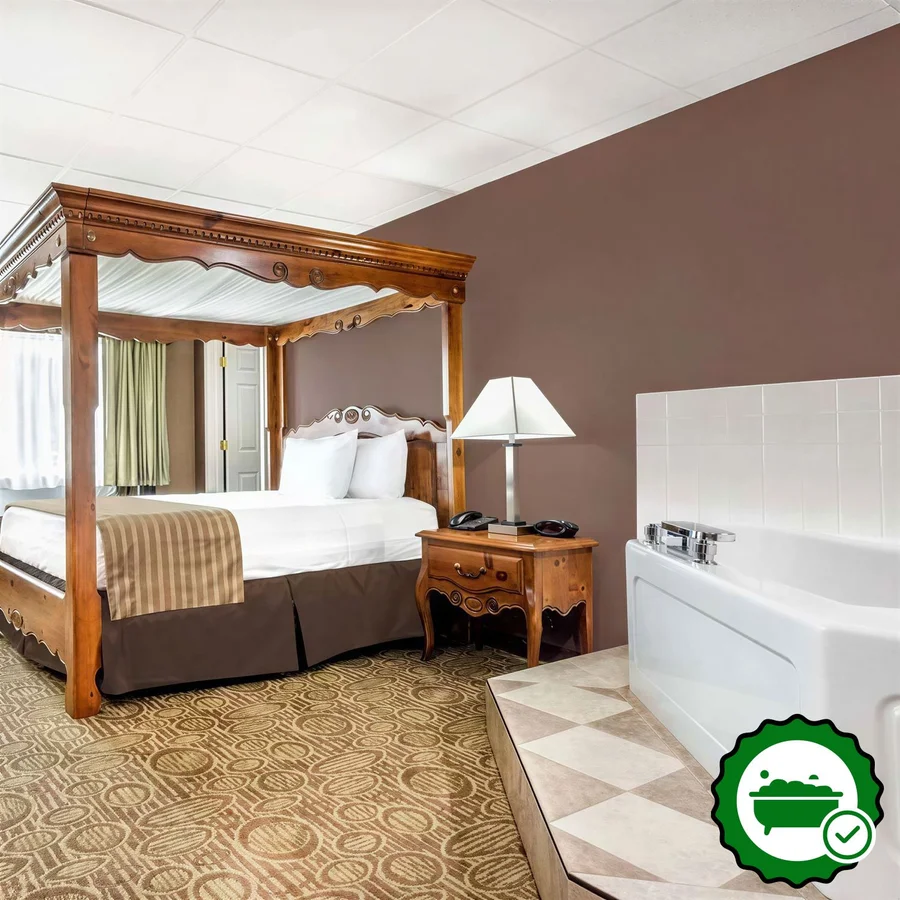 Ramada by Wyndham Paintsville Hotel & Conference Center - Verified Jacuzzi In-Room