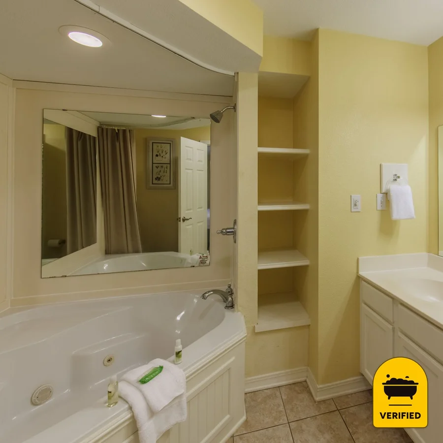 Holiday Inn Club Vacations Villages Resort Lake Palestine: the Two-Bedroom Villa in Flint, TX