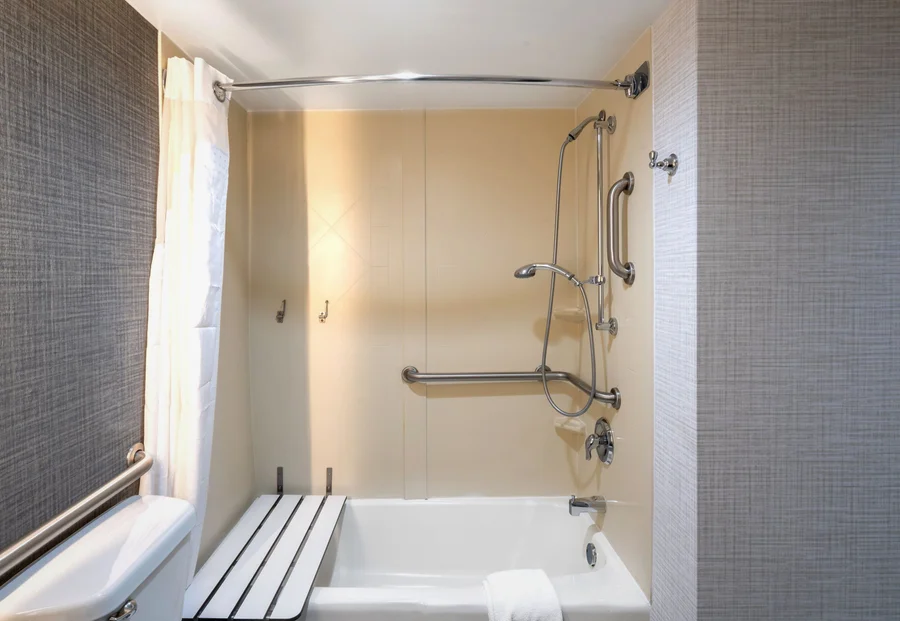 Holiday Inn Huntsville-Research Park, an IHG Hotel - Featured hot tub