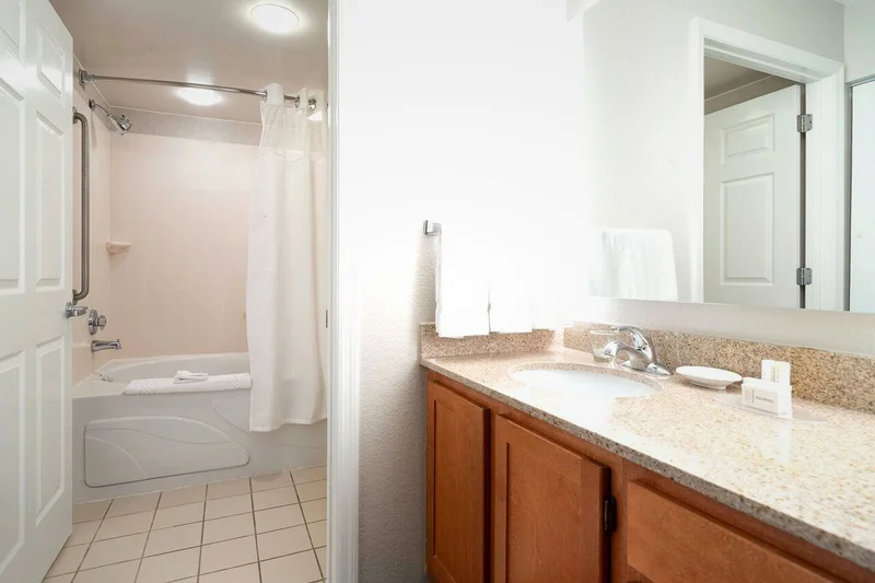 Residence Inn Southington - Featured hot tub