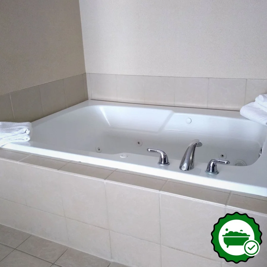 Holiday Inn Express & Suites Waterford By IHG - Verified Jacuzzi In-Room