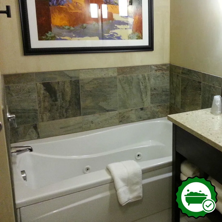 Drury Plaza Hotel in Santa Fe - Verified Jacuzzi In-Room