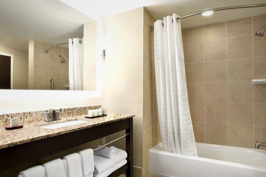 Embassy Suites By Hilton Jackson North Ridgeland - Featured hot tub