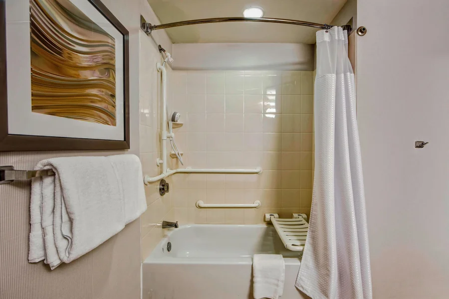 Courtyard Memphis Southaven - Featured hot tub