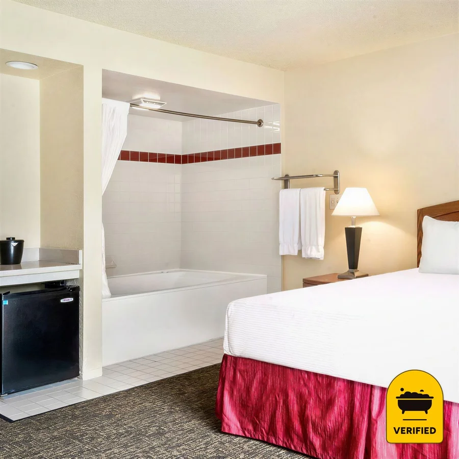 Golden Sails Hotel — the water at Long Beach