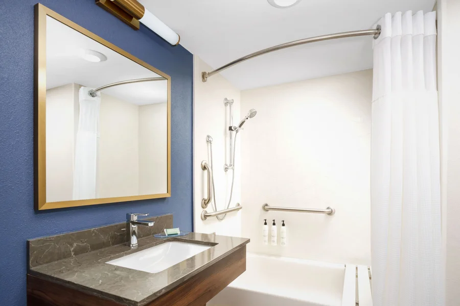 Fairfield Inn & Suites by Marriott Harrisburg Hershey - Featured hot tub