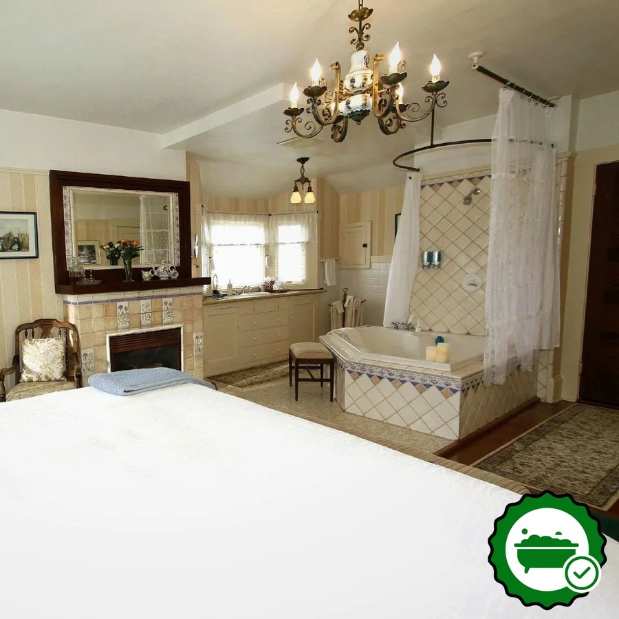 The Jabberwock Inn - Verified Jacuzzi In-Room
