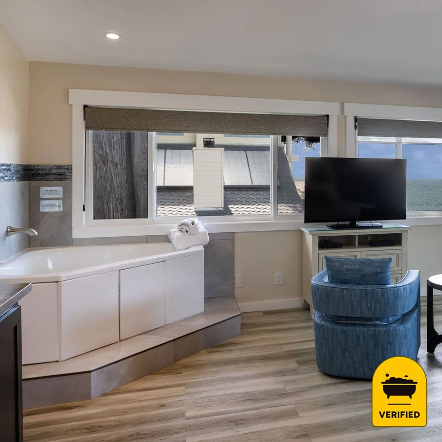 Cypress Inn on Miramar Beach: the Las Nubes Penthouse Jetted Tub Suite in Half Moon Bay, CA