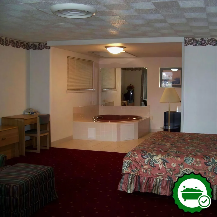 American Motor Inn - Verified Jacuzzi In-Room