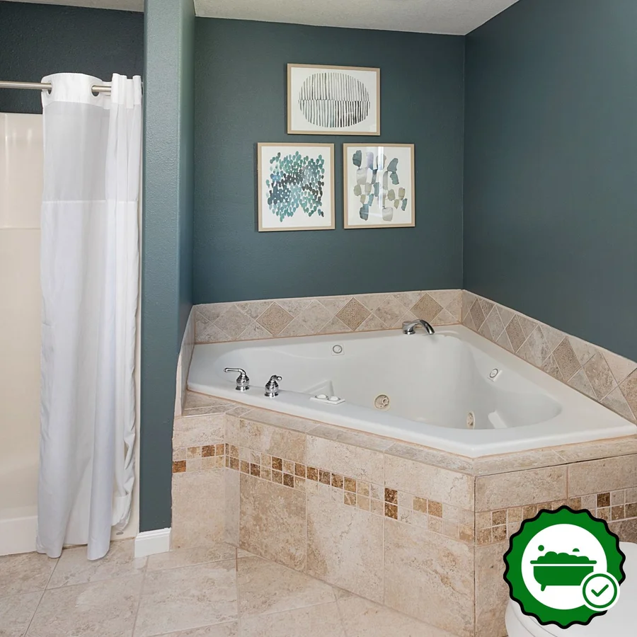 Inn At Haystack Rock - Verified Jacuzzi In-Room