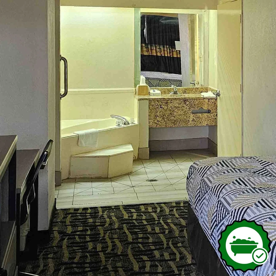 Motel 6 Jackson, MS - Southwest - Verified Jacuzzi In-Room