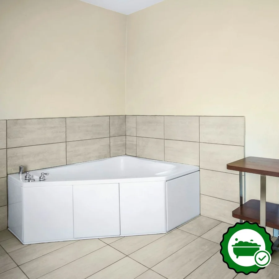 Holiday Inn Express & Suites Cedar City, an IHG hotel - Verified Jacuzzi In-Room