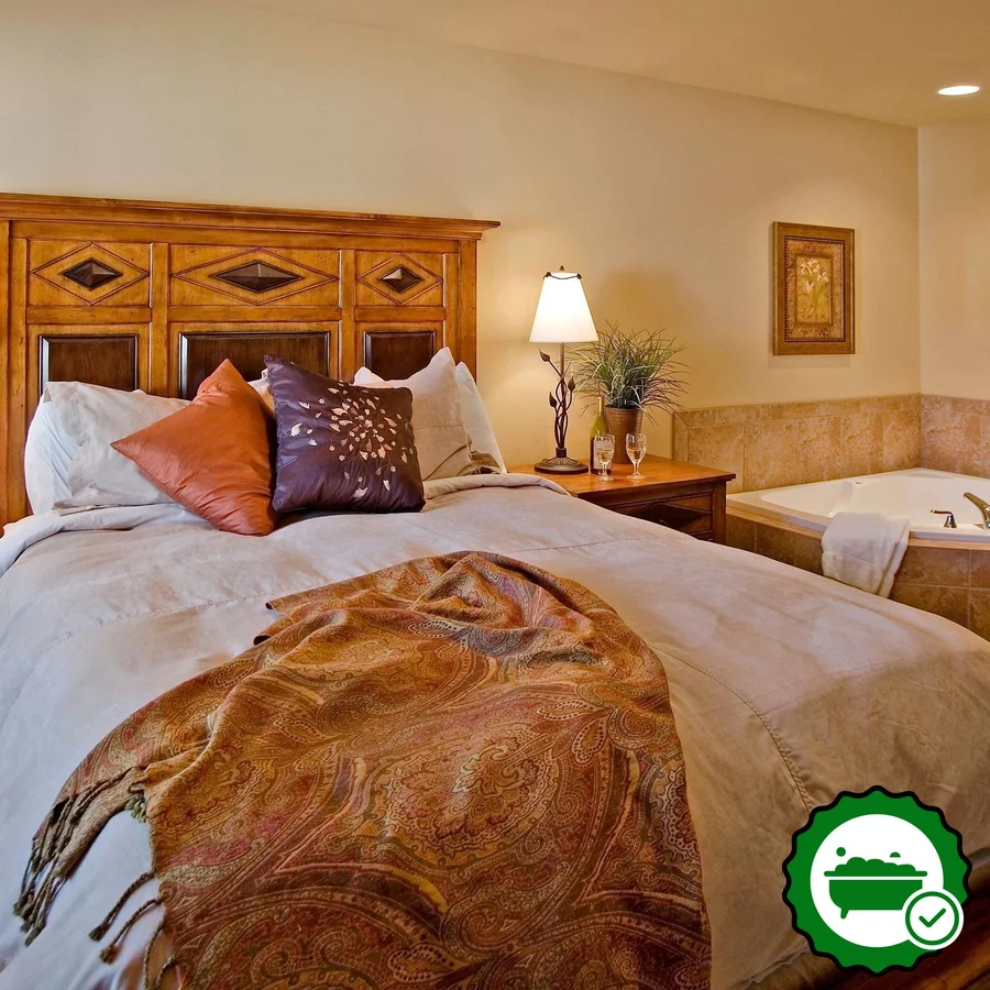 Aspen Condominiums at Icicle Village Resort - Verified Jacuzzi In-Room