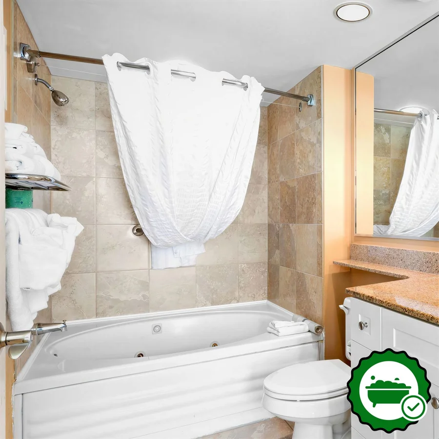 Seaside Resort - Verified Jacuzzi In-Room