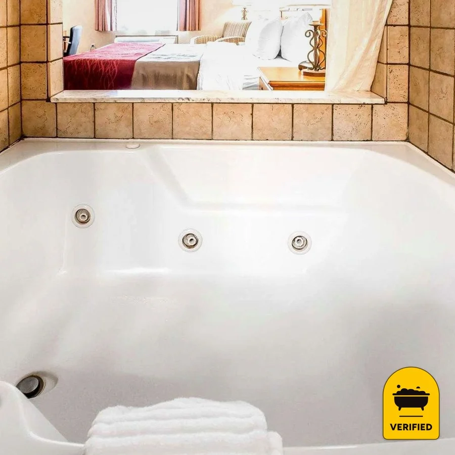 Quality Inn: the King Whirlpool Standard Room in Sidney, OH
