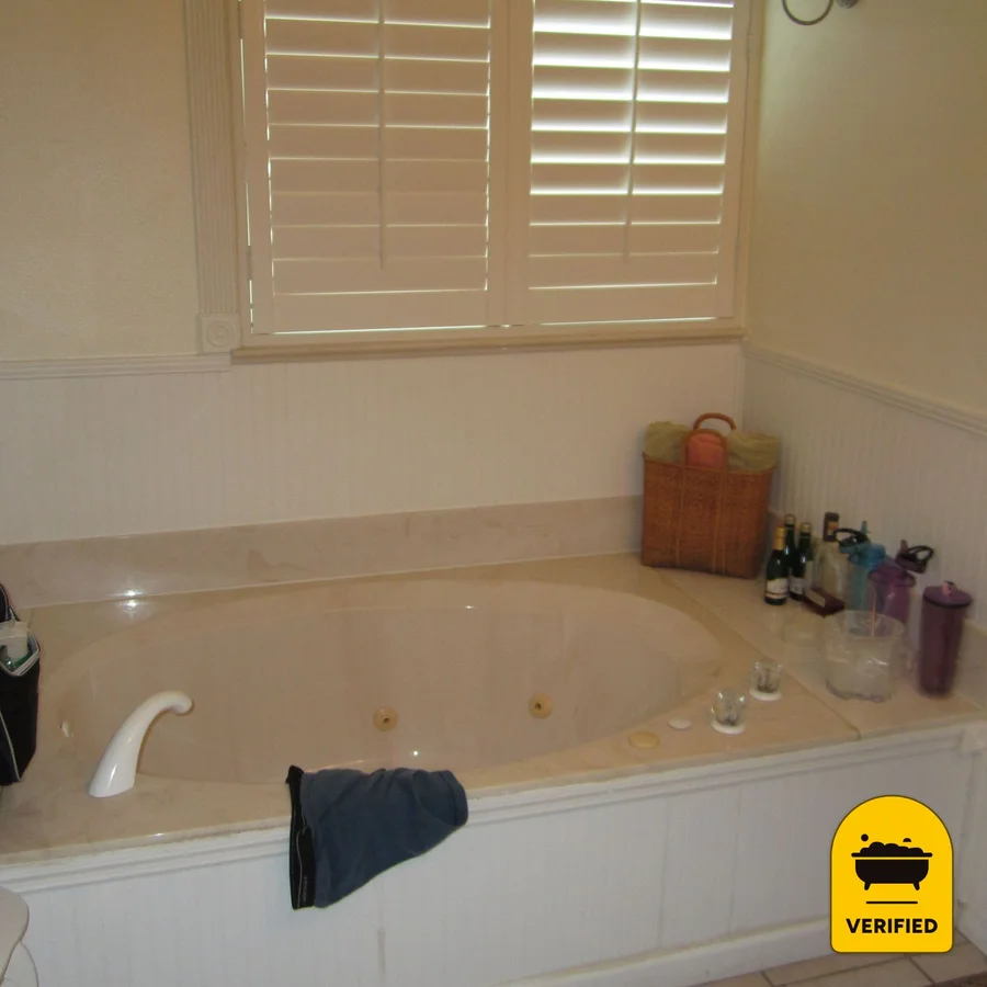 Windemere Inn by the Sea: the Melbourne Jetted Tub Room in Indialantic, FL