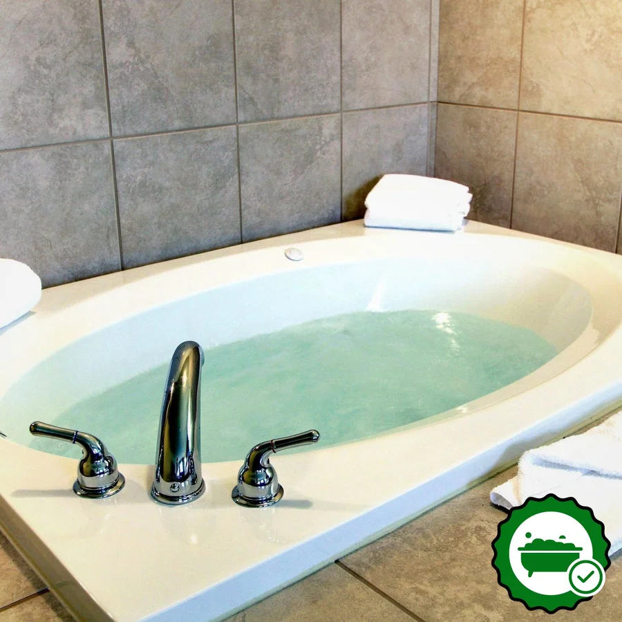 Cobblestone Inn and Suites - Corry - Verified Jacuzzi In-Room