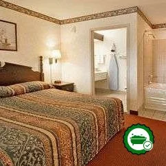 Baymont by Wyndham Cave City - Verified Jacuzzi In-Room