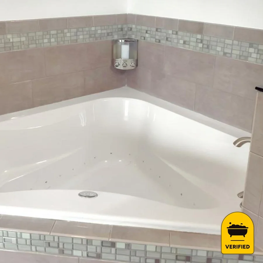 Harborline Hotel: the King Balcony Jacuzzi Honeymoon Suite in Rockland, ME