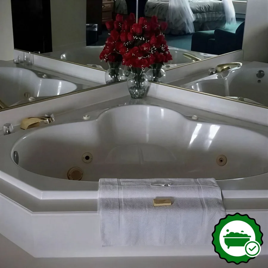 Bellevue Hotel & Suites - Verified Jacuzzi In-Room