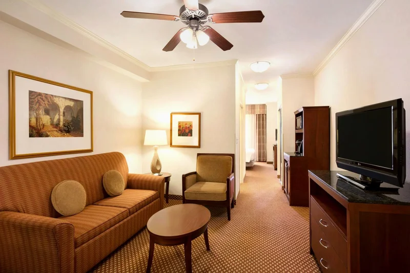Hilton Garden Inn Shreveport - Guest Room image