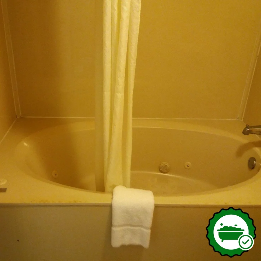 Budgetel Fort Gordon - Verified Jacuzzi In-Room