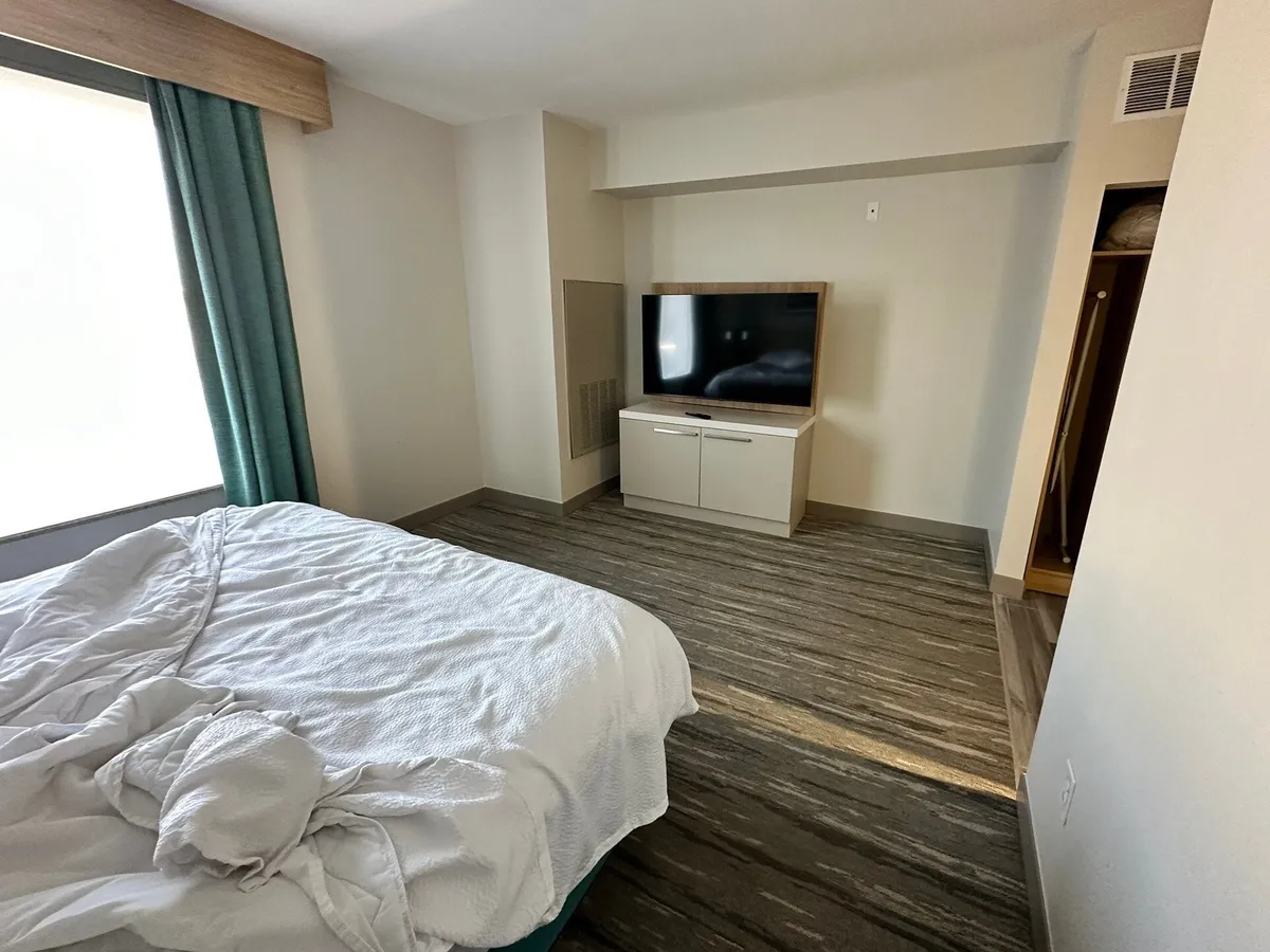 Hilton Garden Inn Shreveport - Guest Room image
