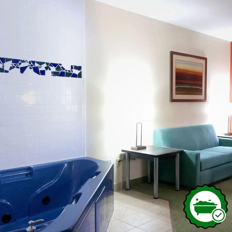 Holiday Inn Express & Suites Brownsville By IHG - Verified Jacuzzi In-Room