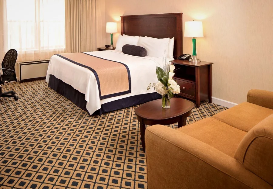 Westford Regency Inn & Conference Center - Guest Room image