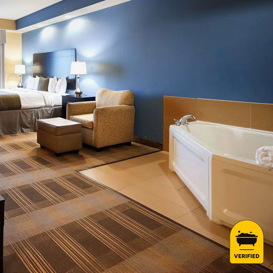 Best Western Plus Fort Worth Forest Hill Inn & Suites, the water at Forest Hill
