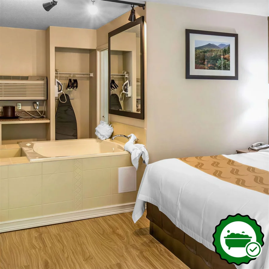 Quality Inn & Suites - Verified Jacuzzi In-Room