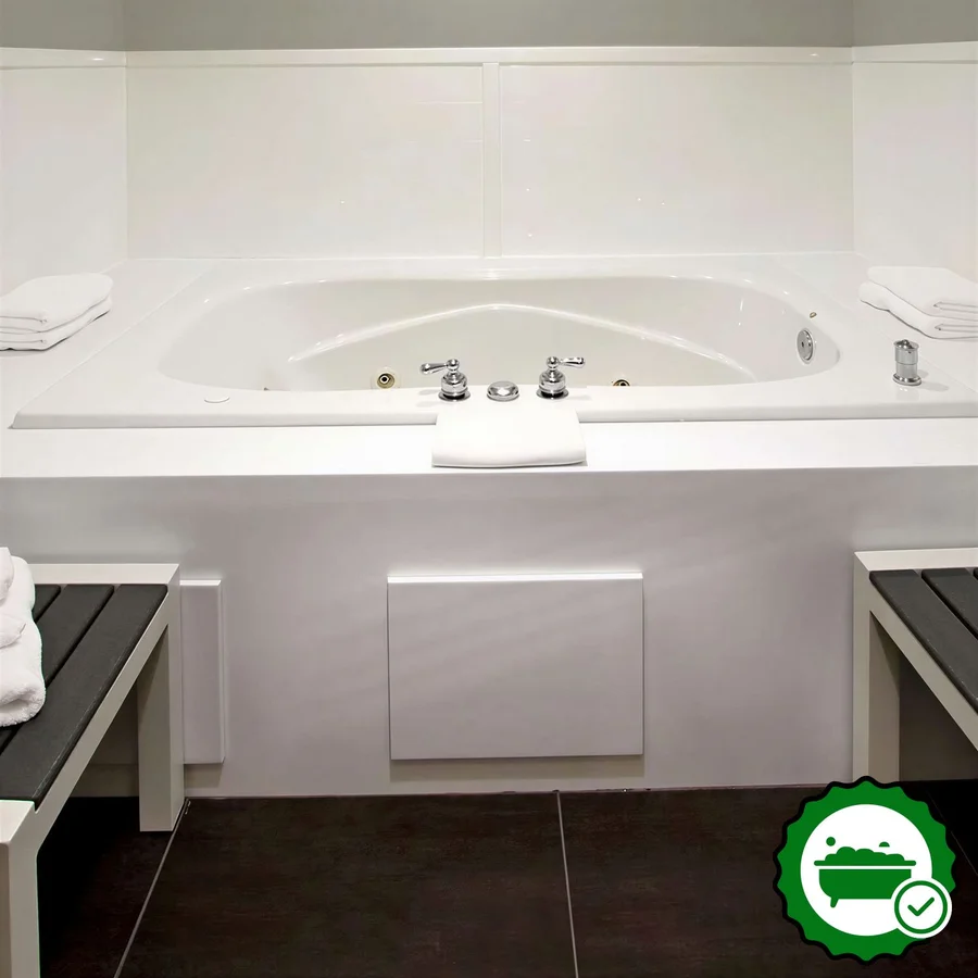 Hampton Inn Hagerstown-I-81 - Verified Jacuzzi In-Room