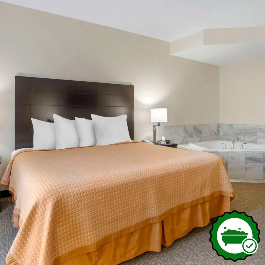 Best Western Carowinds - Verified Jacuzzi In-Room