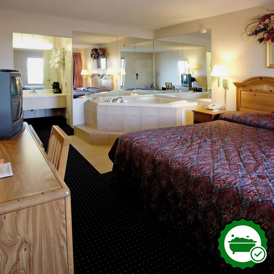 Americas Best Value Inn & Suites Murfreesboro - Verified Jacuzzi In-Room