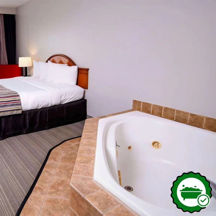 Country Inn & Suites by Radisson, Brockton (Boston), MA - Verified Jacuzzi In-Room