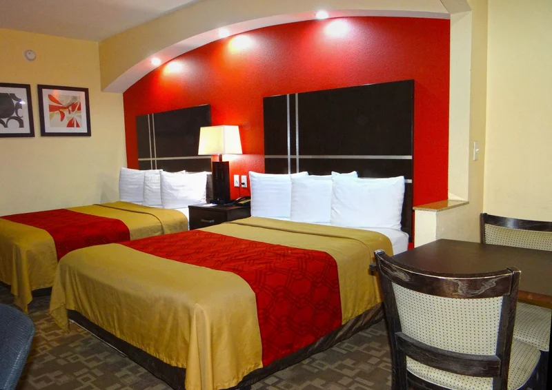 Regency Inn & Suites - Baytown - Guest Room image
