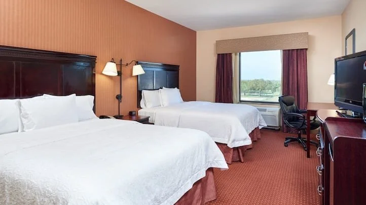 Hampton Inn & Suites Austin South/Buda - Guest Room image