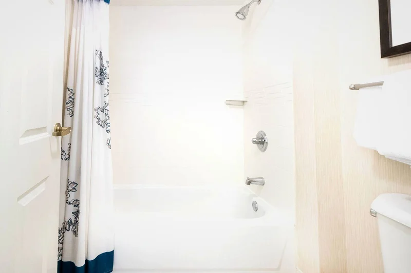 Residence Inn Evansville East - Featured hot tub