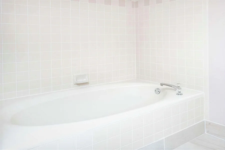 Baymont by Wyndham Clarksville Northeast - Featured hot tub