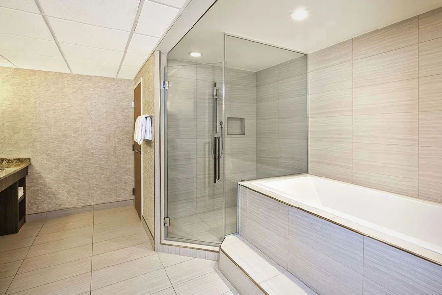 Doubletree By Hilton Rapid City Downtown Convention Center - Featured hot tub