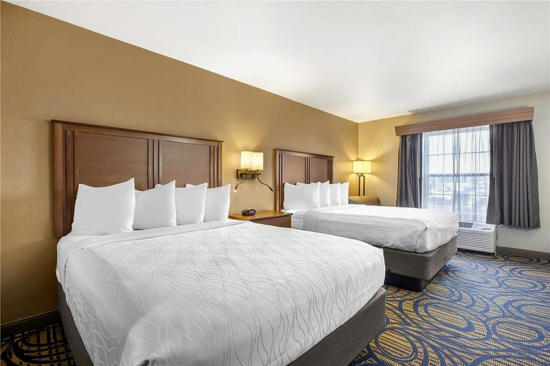 Best Western Woodburn - Guest Room image