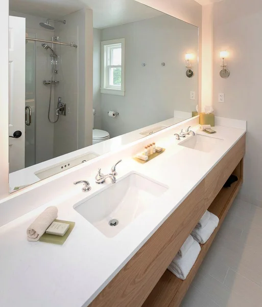 White Mountain Hotel & Resort - Featured hot tub